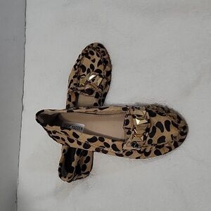 Steve Madden Leopard Print Loafers Size 6.5